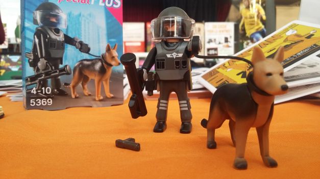 Playmobil policier flic 02